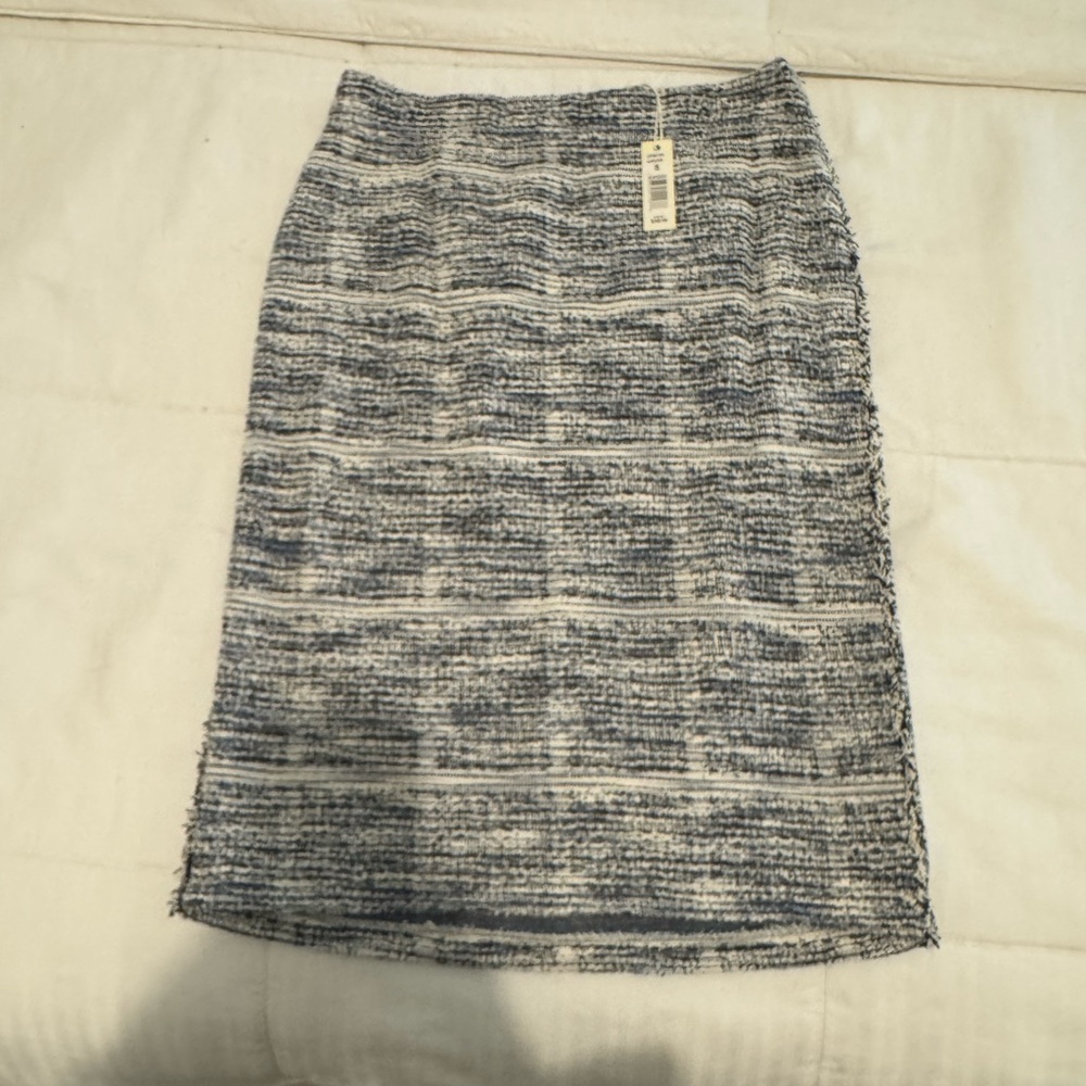 Elegant Blue and White Tweed Skirt 2 piece suit
